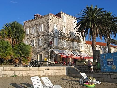 Glavovic Hotel 3*
